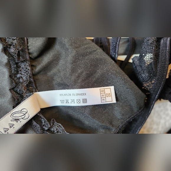 NWOT Oh La La Cheri 3 Peice Bra Panty and Blindfold - Picture 9 of 10